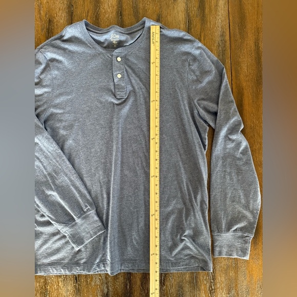 J. Crew Broken In Long Sleeve Henley Heathered Blue Men's Shirt Size XL - Picture 5 of 9